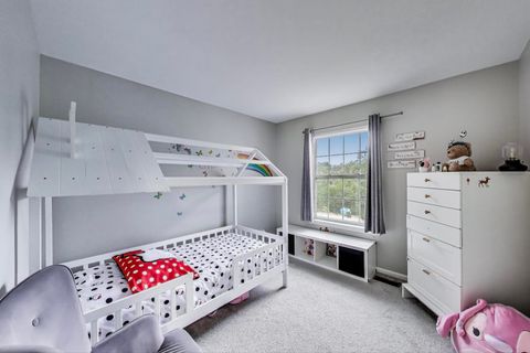 Tiny photo for 1996 Blackberry Lane, Hoffman Estates, IL 60169 (MLS # 12425508)