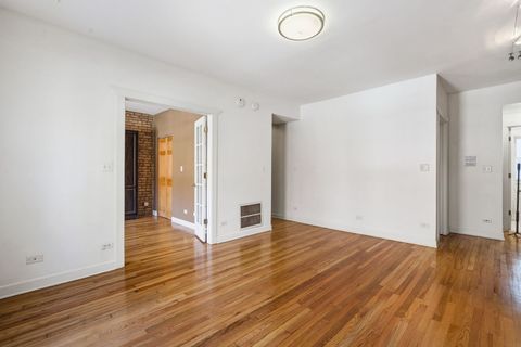 Tiny photo for 2607 W GUNNISON Street #1, Chicago, IL 60625 (MLS # 12622471)