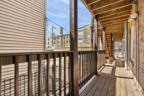Tiny photo for 2607 W GUNNISON Street #1, Chicago, IL 60625 (MLS # 12622471)