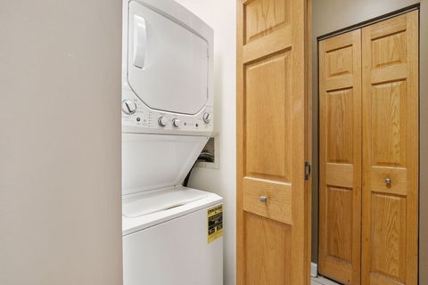 Tiny photo for 2607 W GUNNISON Street #1, Chicago, IL 60625 (MLS # 12622471)