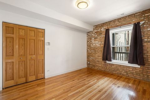 Tiny photo for 2607 W GUNNISON Street #1, Chicago, IL 60625 (MLS # 12622471)