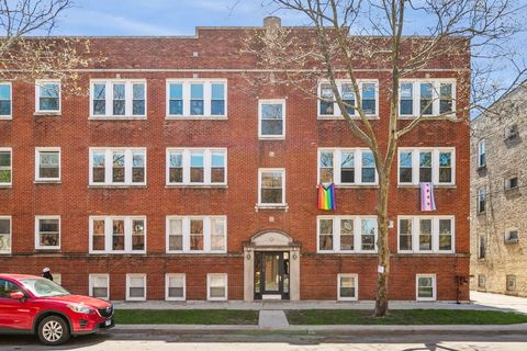 Photo of 2607 W GUNNISON Street #1, Chicago, IL 60625 (MLS # 12622471)
