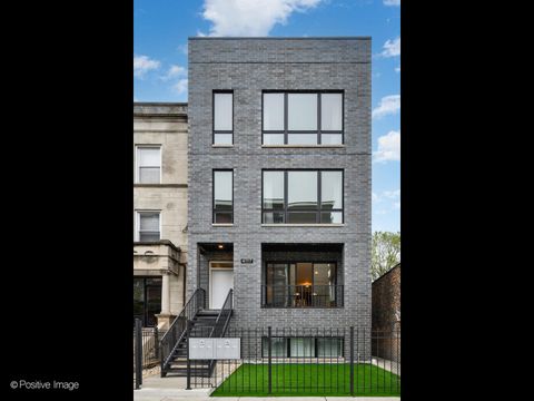 3944 S indiana Street 1F Chicago IL 60653