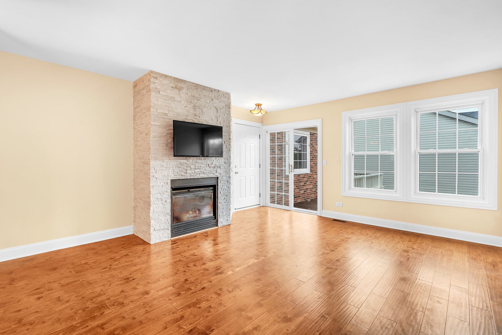 354 Ogden Falls Boulevard 354