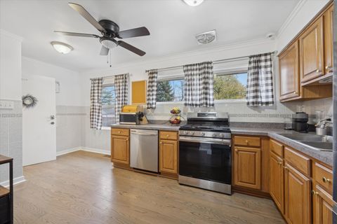 Tiny photo for 1119 Newcastle Avenue, Westchester, IL 60154 (MLS # 12524237)