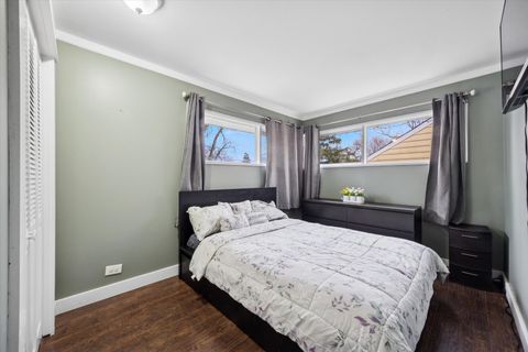 Tiny photo for 1119 Newcastle Avenue, Westchester, IL 60154 (MLS # 12524237)