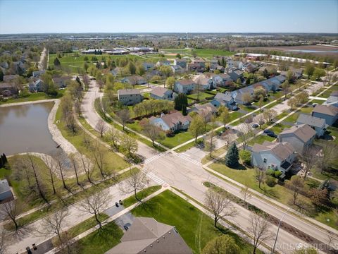 Tiny photo for 1502 Hartsburg Lane, North Aurora, IL 60542 (MLS # 12629407)