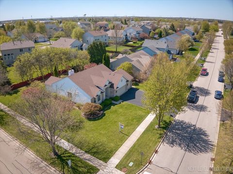 Tiny photo for 1502 Hartsburg Lane, North Aurora, IL 60542 (MLS # 12629407)