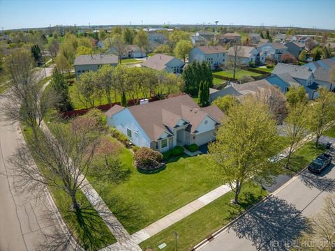 Tiny photo for 1502 Hartsburg Lane, North Aurora, IL 60542 (MLS # 12629407)