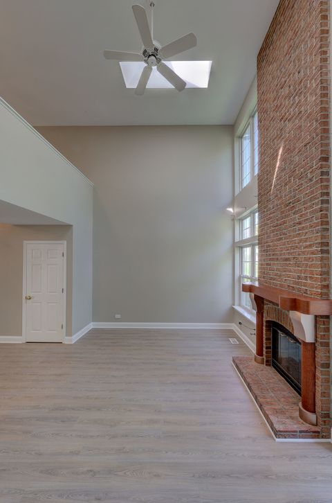 Tiny photo for 195 Island Court #195, Schaumburg, IL 60193 (MLS # 12517776)