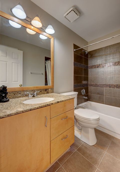 Tiny photo for 195 Island Court #195, Schaumburg, IL 60193 (MLS # 12517776)