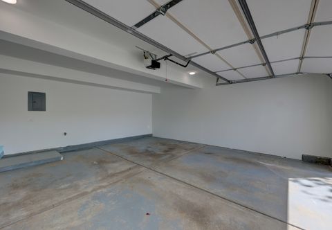 Tiny photo for 195 Island Court #195, Schaumburg, IL 60193 (MLS # 12517776)