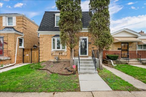 Photo of 3835 Oak Park Avenue, Berwyn, IL 60402 (MLS # 12618230)