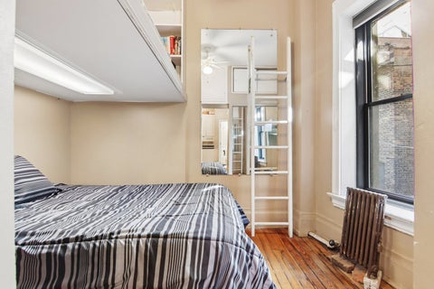 Tiny photo for 20 E Goethe Street #205, Chicago, IL 60610 (MLS # 12789046)