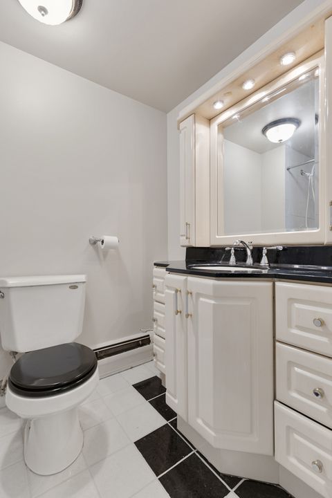 Tiny photo for 242 Shorewood Drive #1B, Glendale Heights, IL 60139 (MLS # 12490383)