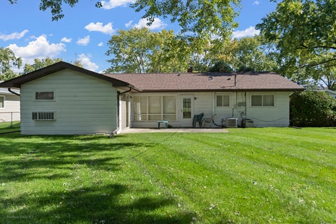 Tiny photo for 1680 pierce Road, Hoffman Estates, IL 60169 (MLS # 12783732)