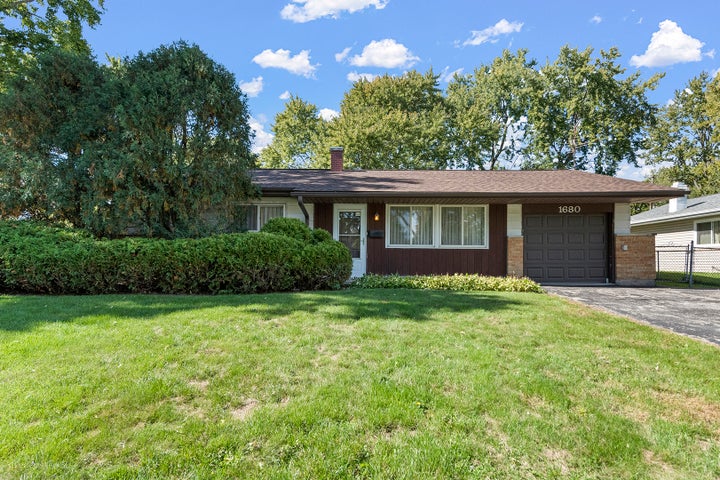 Photo 1 of 22 — 1680 pierce Road, Hoffman Estates, IL 60169