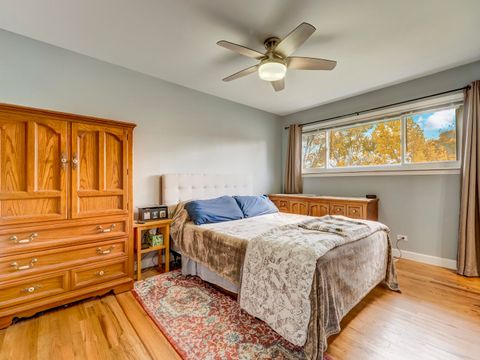 Tiny photo for 550 Norridge Lane, Hoffman Estates, IL 60169 (MLS # 12515338)