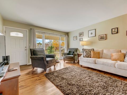 Tiny photo for 550 Norridge Lane, Hoffman Estates, IL 60169 (MLS # 12515338)