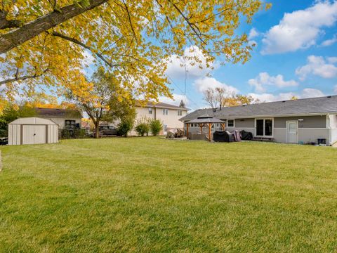 Tiny photo for 550 Norridge Lane, Hoffman Estates, IL 60169 (MLS # 12515338)