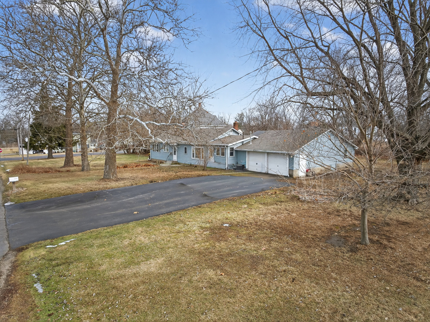 6018-6020 Hickory Street