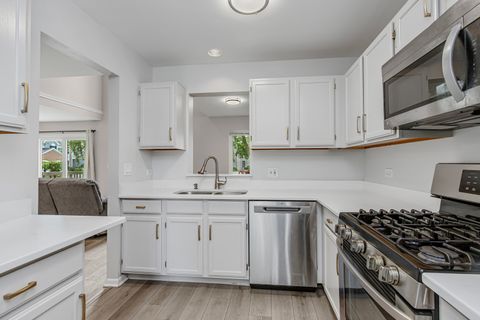 Tiny photo for 1848 Princeton Court, Gurnee, IL 60031 (MLS # 12431753)