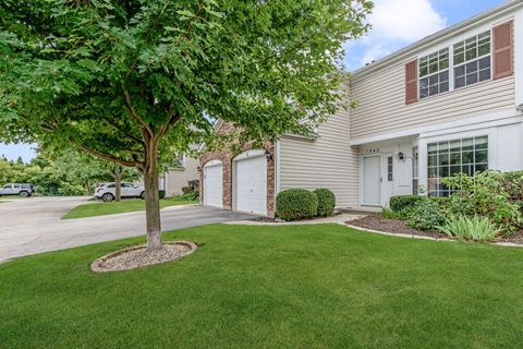 Photo of 1848 Princeton Court, Gurnee, IL 60031 (MLS # 12431753)