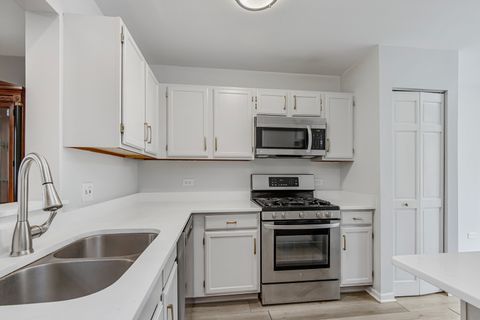 Tiny photo for 1848 Princeton Court, Gurnee, IL 60031 (MLS # 12431753)