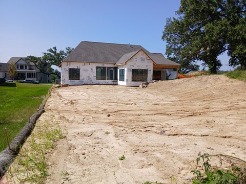 Tiny photo for 4772 WOODLAND Drive, Bettendorf, IA 52722 (MLS # 12633373)