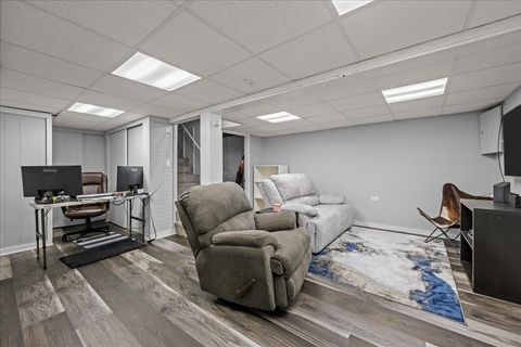 Tiny photo for 7315 Winthrop Way #16, Downers Grove, IL 60516 (MLS # 12521337)