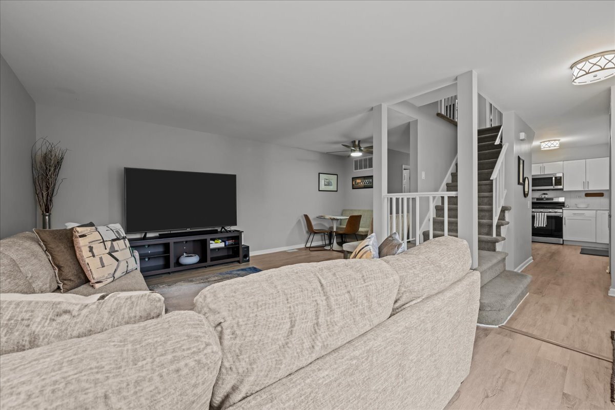 7315 Winthrop Way 16