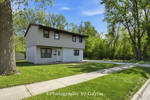 Tiny photo for 766 Moore Street, Kankakee, IL 60901 (MLS # 12633604)
