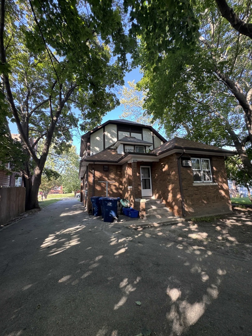 621 W Keith Avenue