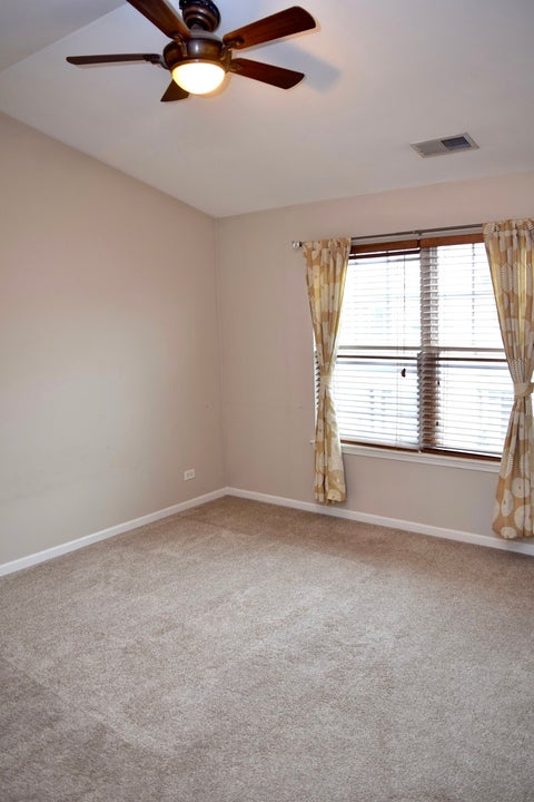 Tiny photo for 1260 Evergreen Avenue, Des Plaines, IL 60016 (MLS # 12734041)