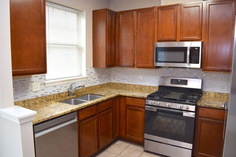 Tiny photo for 1260 Evergreen Avenue, Des Plaines, IL 60016 (MLS # 12734041)