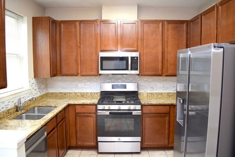 Tiny photo for 1260 Evergreen Avenue, Des Plaines, IL 60016 (MLS # 12734041)