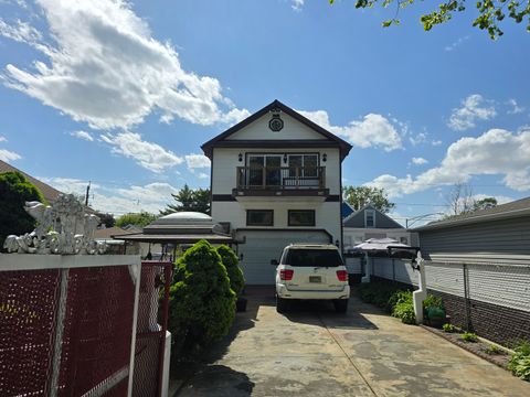 Photo of 2854 N Natchez Avenue N, Chicago, IL 60634 (MLS # 12645270)