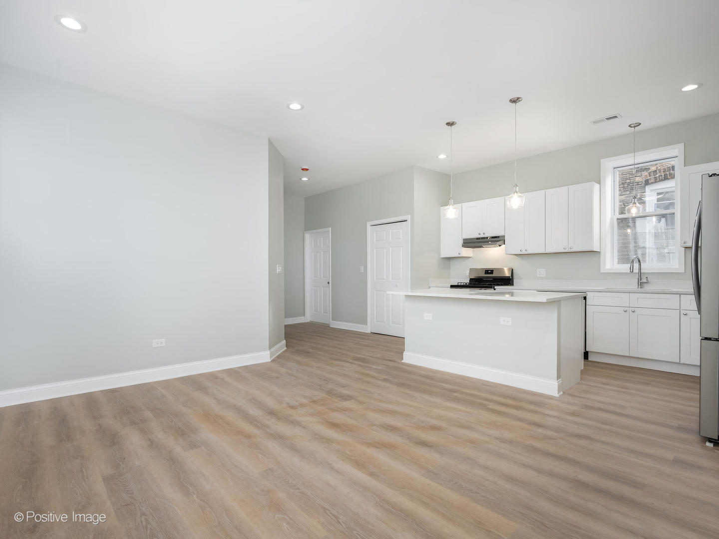 2650 N Sawyer Avenue 2N