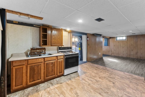 Tiny photo for 323 W 32ND Street, Davenport, IA 52803 (MLS # 12788484)