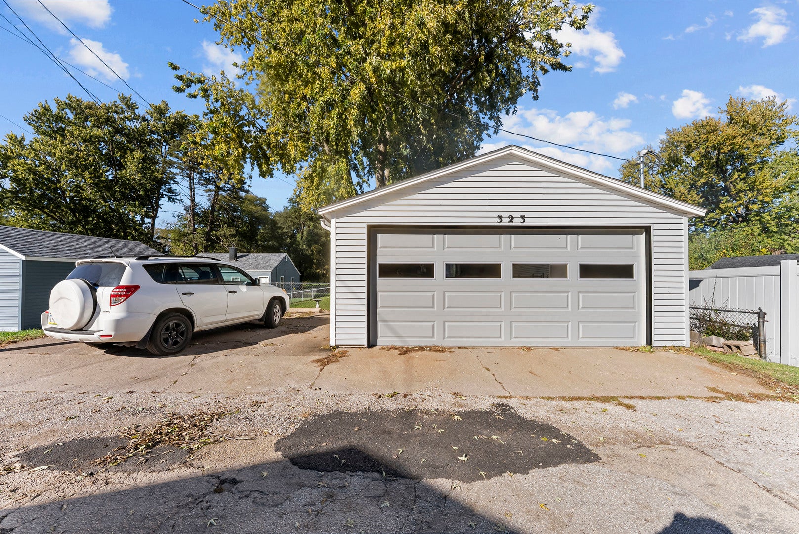 323 W 32ND Street