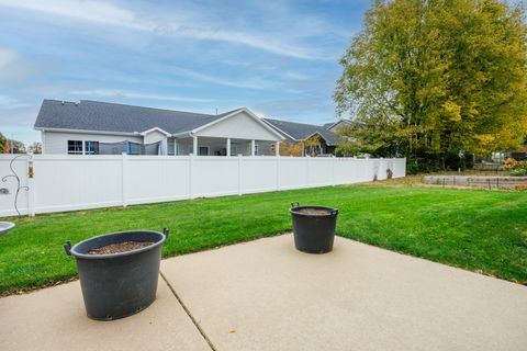 Tiny photo for 2803 Binghampton Lane, Bloomington, IL 61705 (MLS # 12505370)