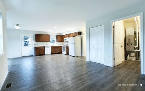 Tiny photo for 1410 Thomas Drive, Woodstock, IL 60098 (MLS # 12739971)