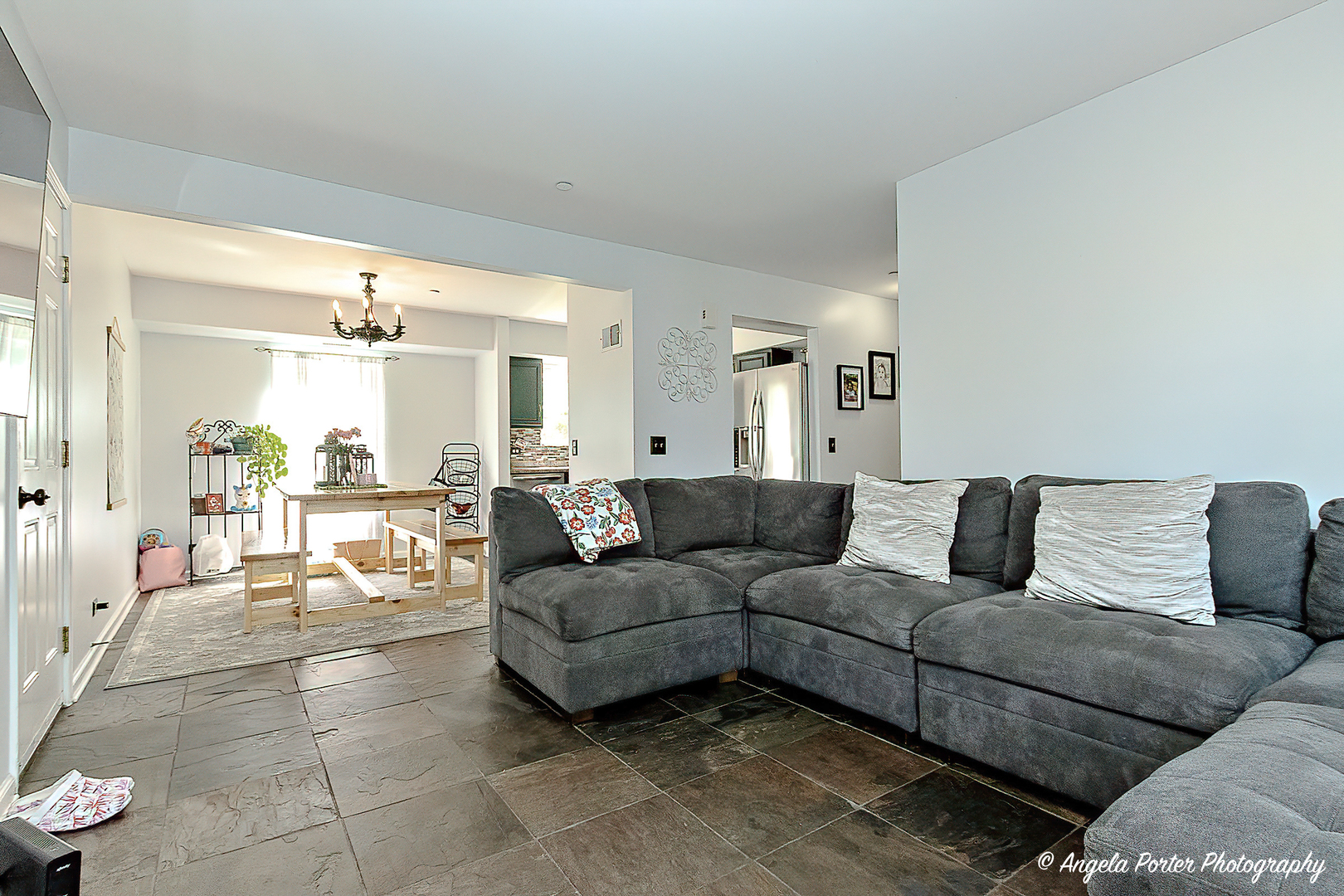 613 W Pheasant Court