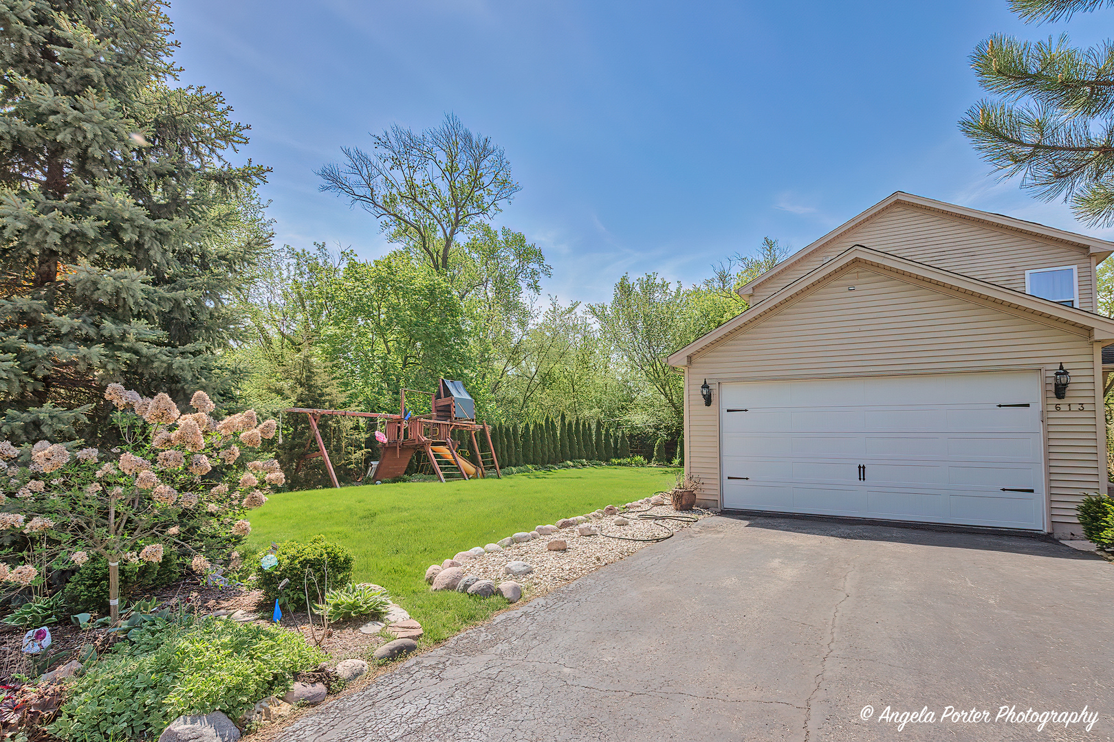 613 W Pheasant Court