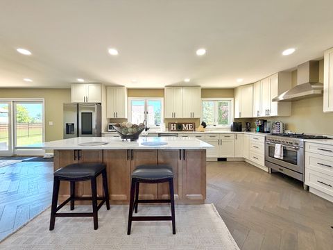 Tiny photo for 704 N Rose Farm Road, Woodstock, IL 60098 (MLS # 12687567)