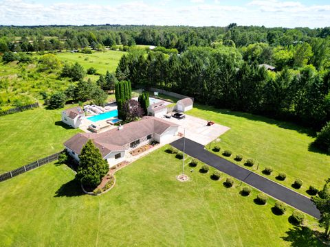 Tiny photo for 704 N Rose Farm Road, Woodstock, IL 60098 (MLS # 12687567)