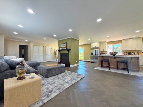 Tiny photo for 704 N Rose Farm Road, Woodstock, IL 60098 (MLS # 12687567)
