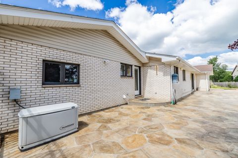 Tiny photo for 704 N Rose Farm Road, Woodstock, IL 60098 (MLS # 12687567)