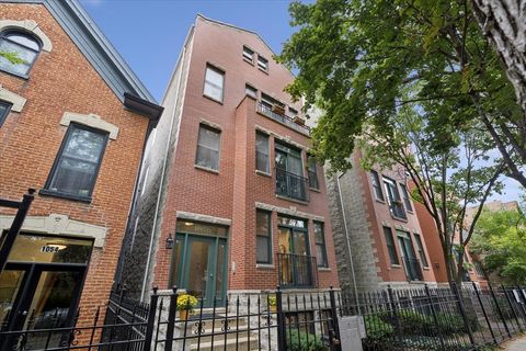 Photo of 1056 N Marshfield Avenue #1, Chicago, IL 60622 (MLS # 12496768)