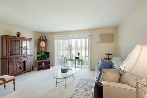 Tiny photo for 11000 Central Avenue #1A, Chicago Ridge, IL 60415 (MLS # 12612101)